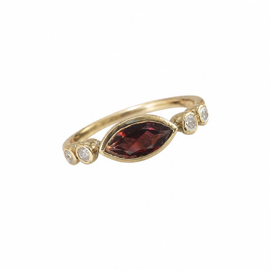 Scarlet Ring￼